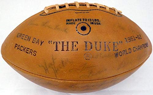 1963. Green Bay Packers tim autografirao je službeni Wilson fudbal sa 45 potpisa, uključujući