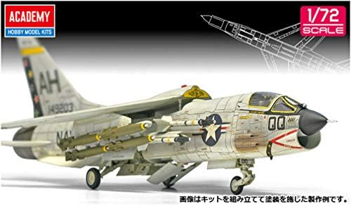 Akademija USN F-8e VF-162 komplet modela lovci