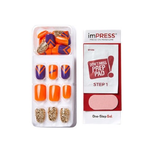 Kiss proizvodi impresioniraju Gel nokte sa sjajnim akcentima, predanošću, narandžastom